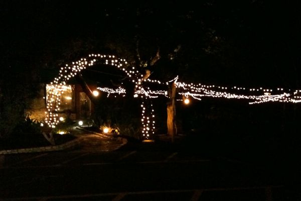 Hudson's on the Bend exterior at night